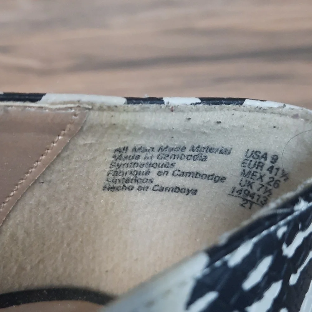 Dex Flex Comfort  Ivory and black pattern heels Size 9 - Picture 6 of 7